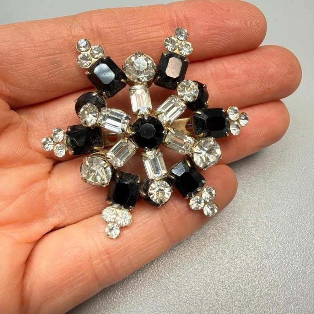 Vintage Rhinestone Starburst Brooch Black White MCM Snowflake